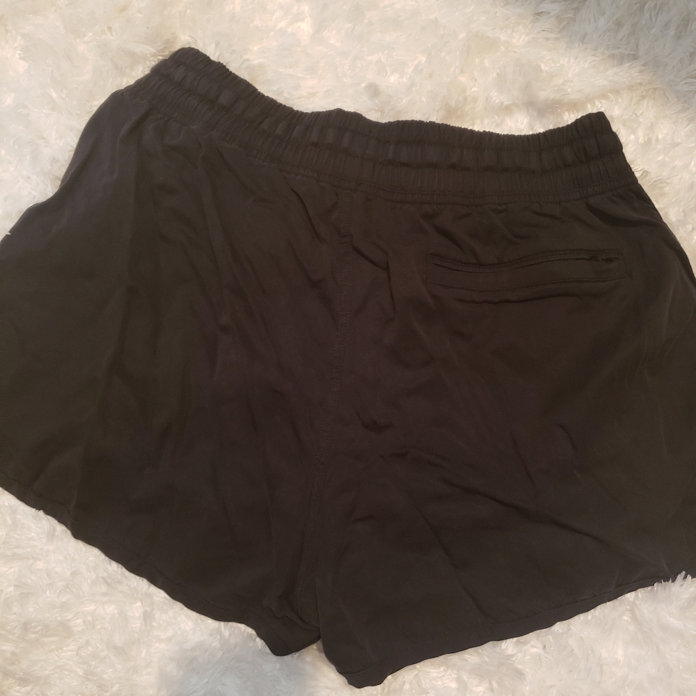 Lululemon Shorts - Picture 2 of 5
